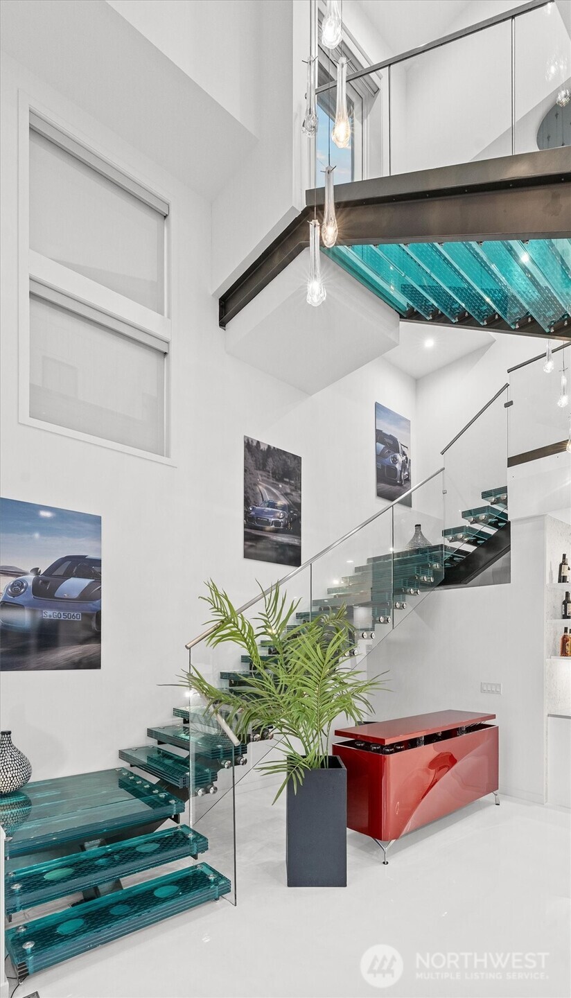 903 North 33rd Place Renton, WA 98056 - Photo 5 of 20 a dining room with furniture
