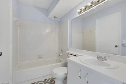 $179,000 | 13565 Eagle Ridge Drive, Unit 1124, Fort Myers, FL 33912
