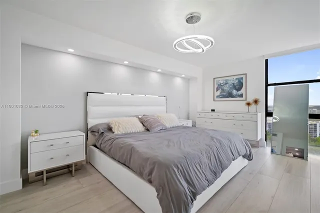 $2,650 | 20301 West Country Club Drive, Unit 1822, Aventura, FL 33180