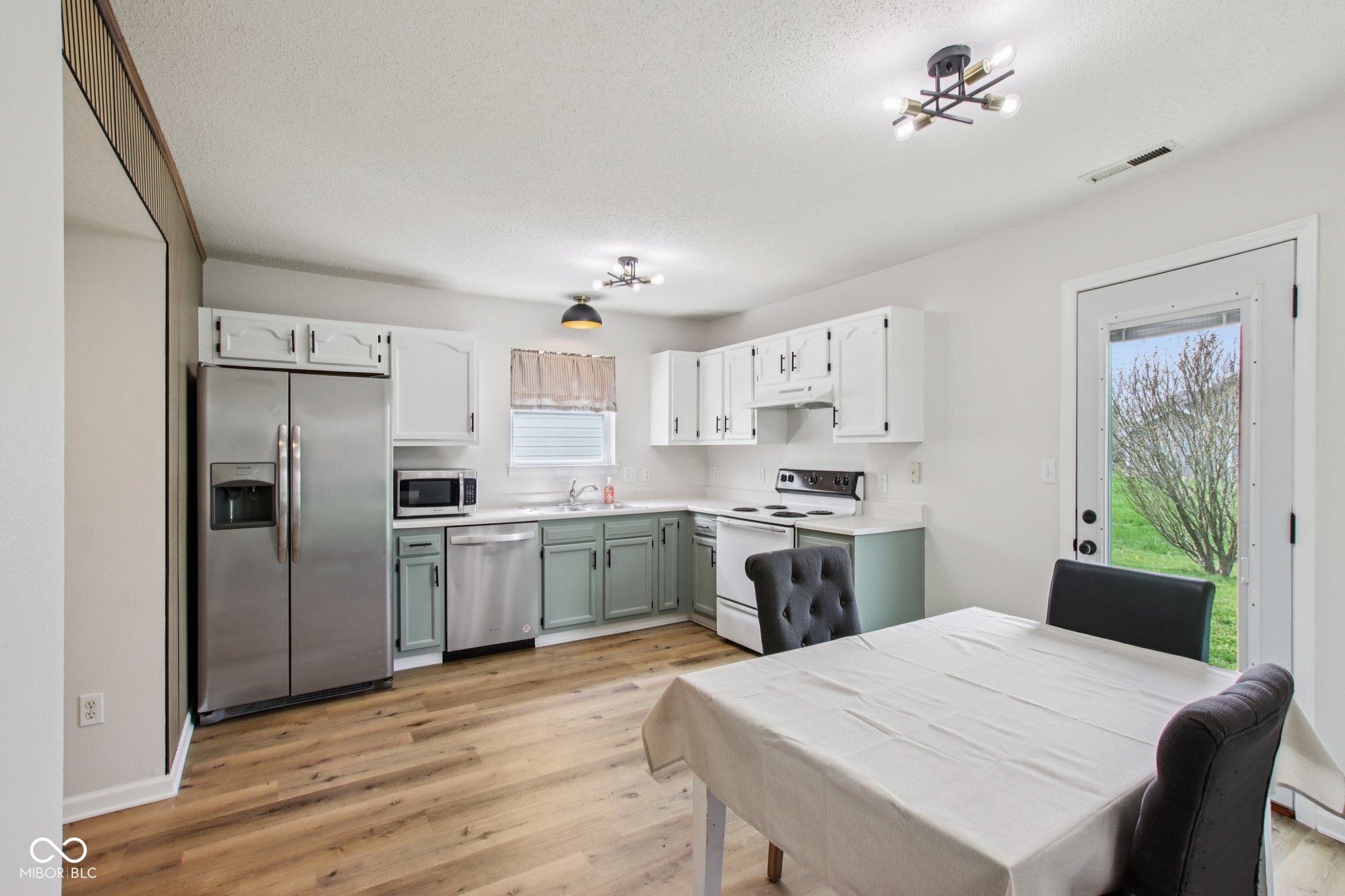 3642 Limelight Lane Whitestown, IN 46075 - Photo 8 of 37