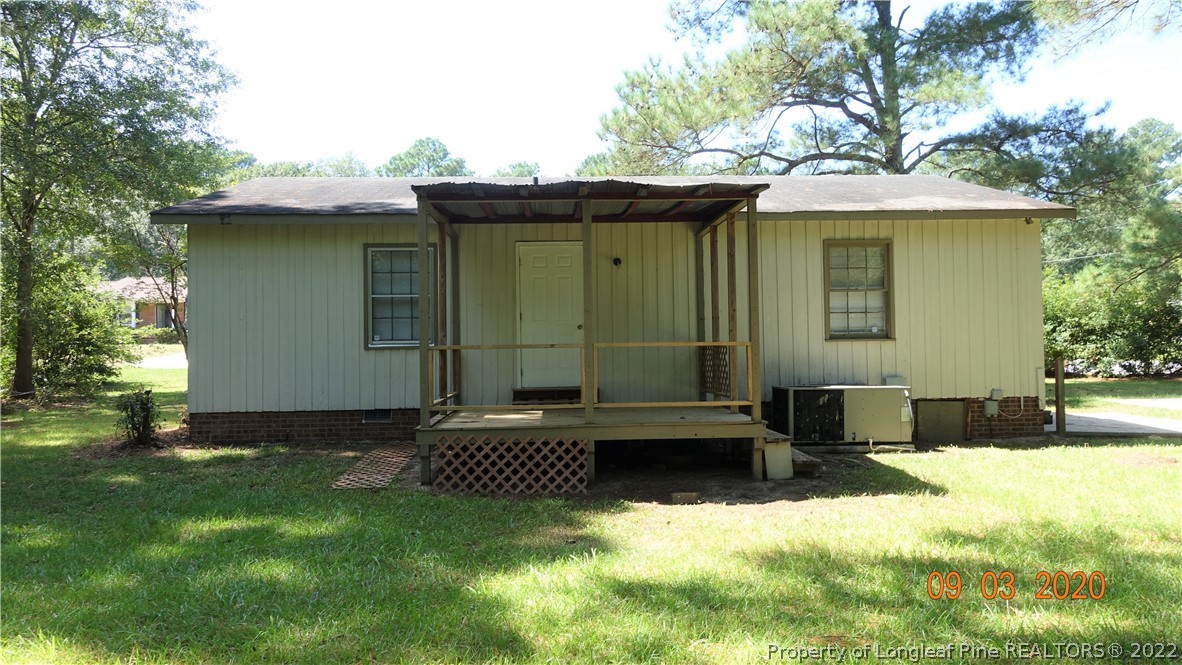 5856 Columbine Road Fayetteville, NC 28306 - Photo 25 of 25 a view of a house with a tub