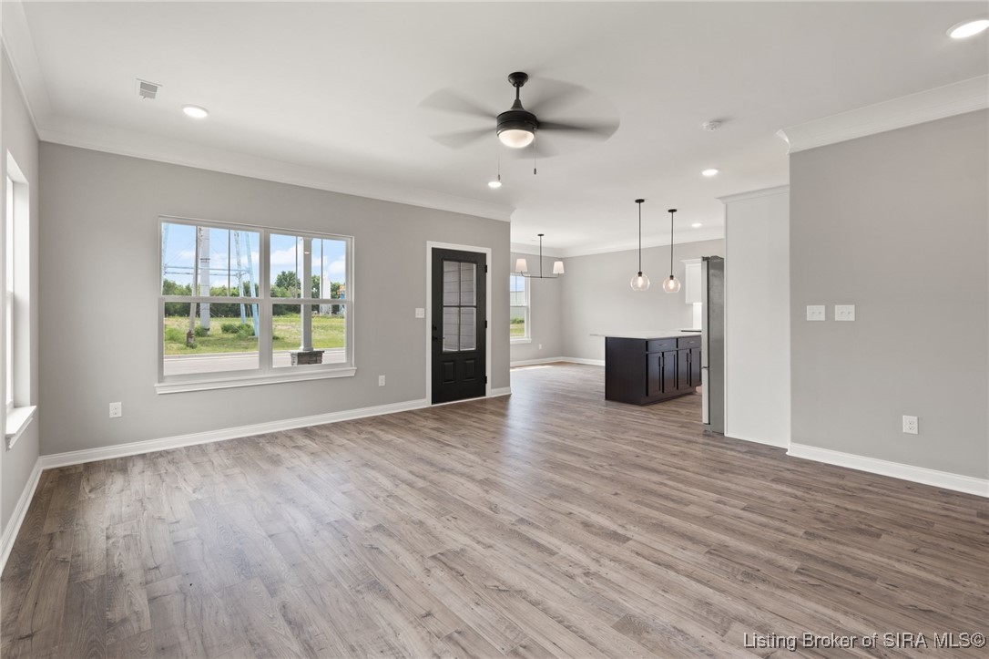 2103 Loop Island Way New Albany, IN 47150 - Photo 2 of 37