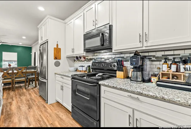 $194,900 | 2537 West Southcross Boulevard, San Antonio, TX 78211