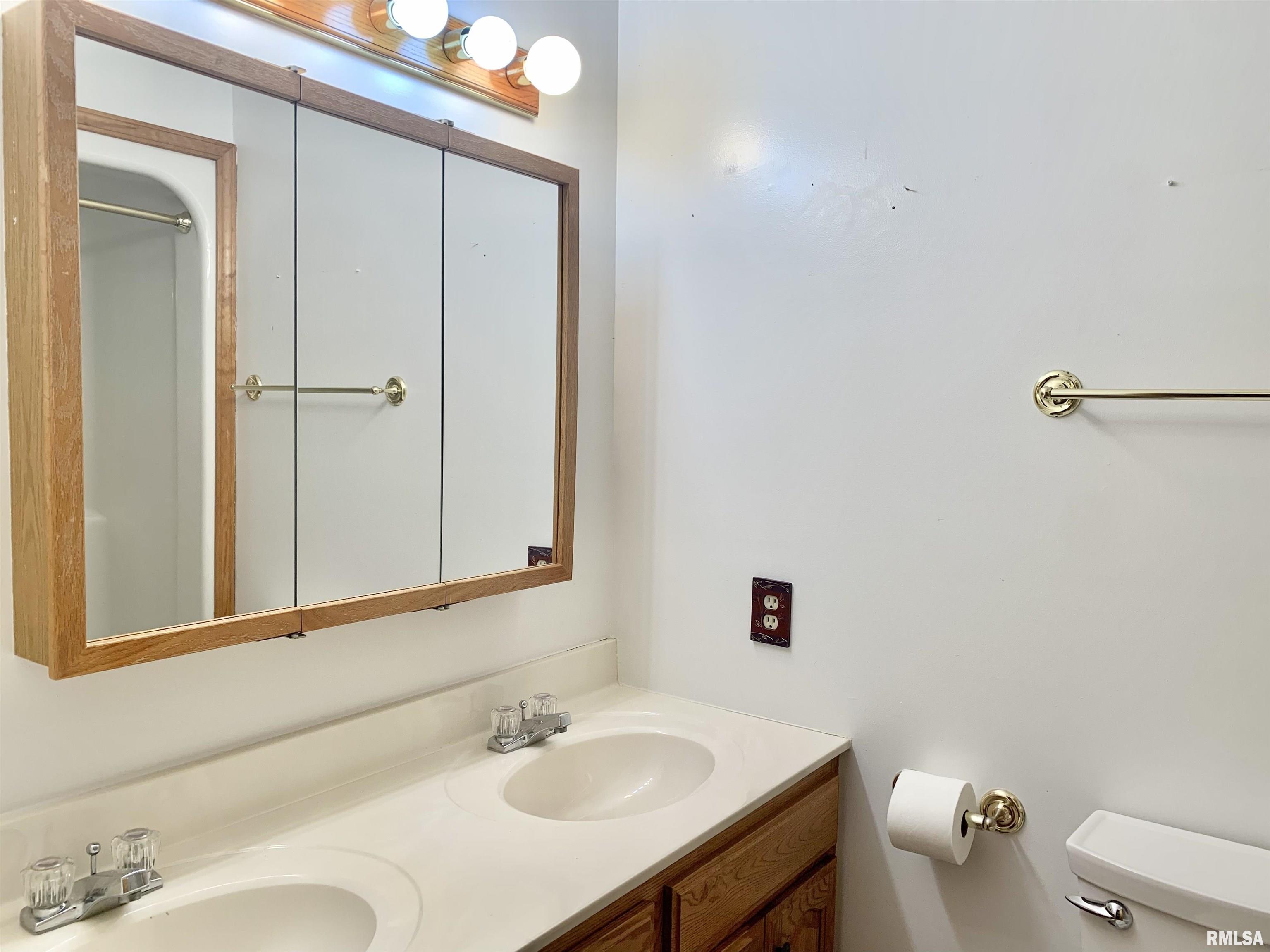 6633 Roberts Road Marion, IL 62959 - Photo 21 of 35 Gallery Image 21