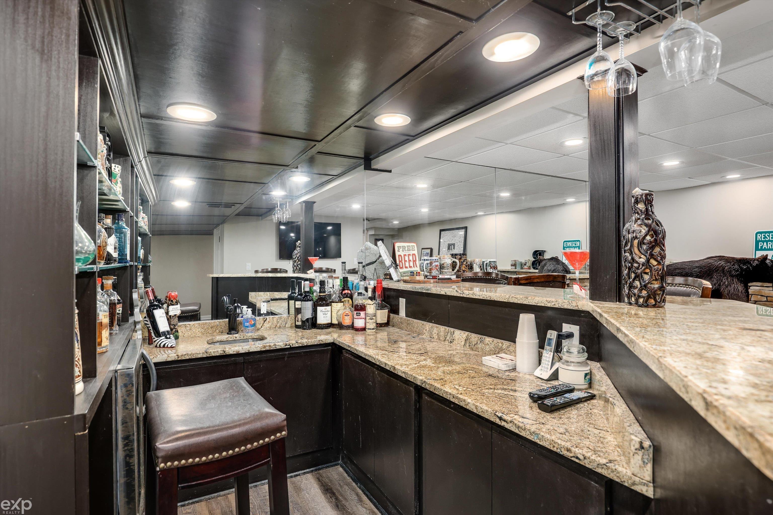 454 Whims Lane Rochester, MI 48306 - Photo 41 of 60 50108545-41.JPG