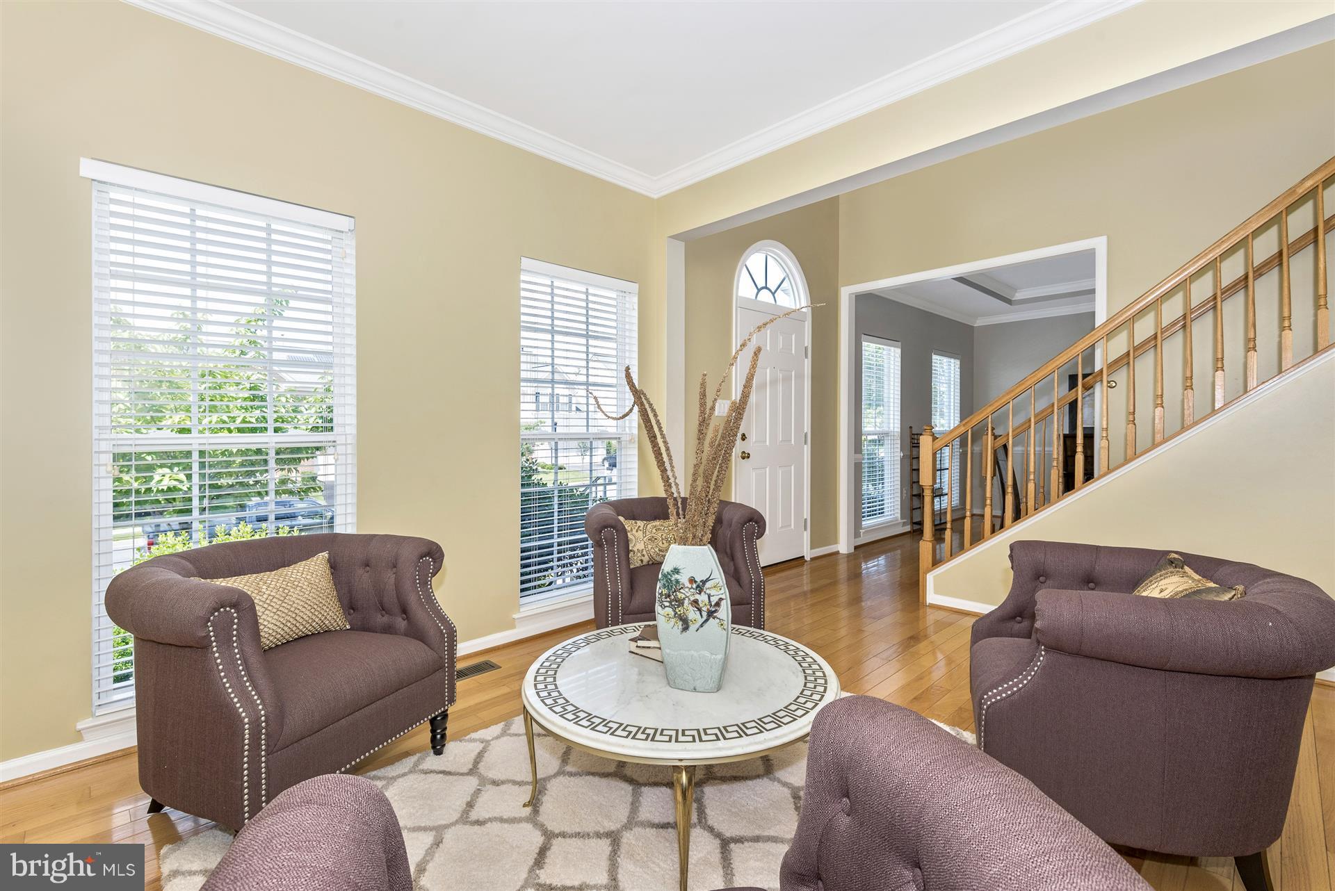 9013 Bealls Farm Road Frederick, MD 21704 - Photo 4 of 30 Formal living room space
