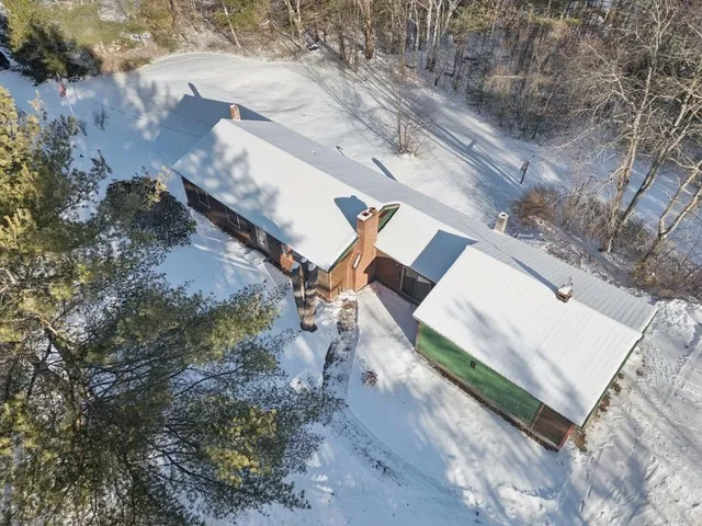 $295,000 | 434 South Main Street, Newport, NH 03773