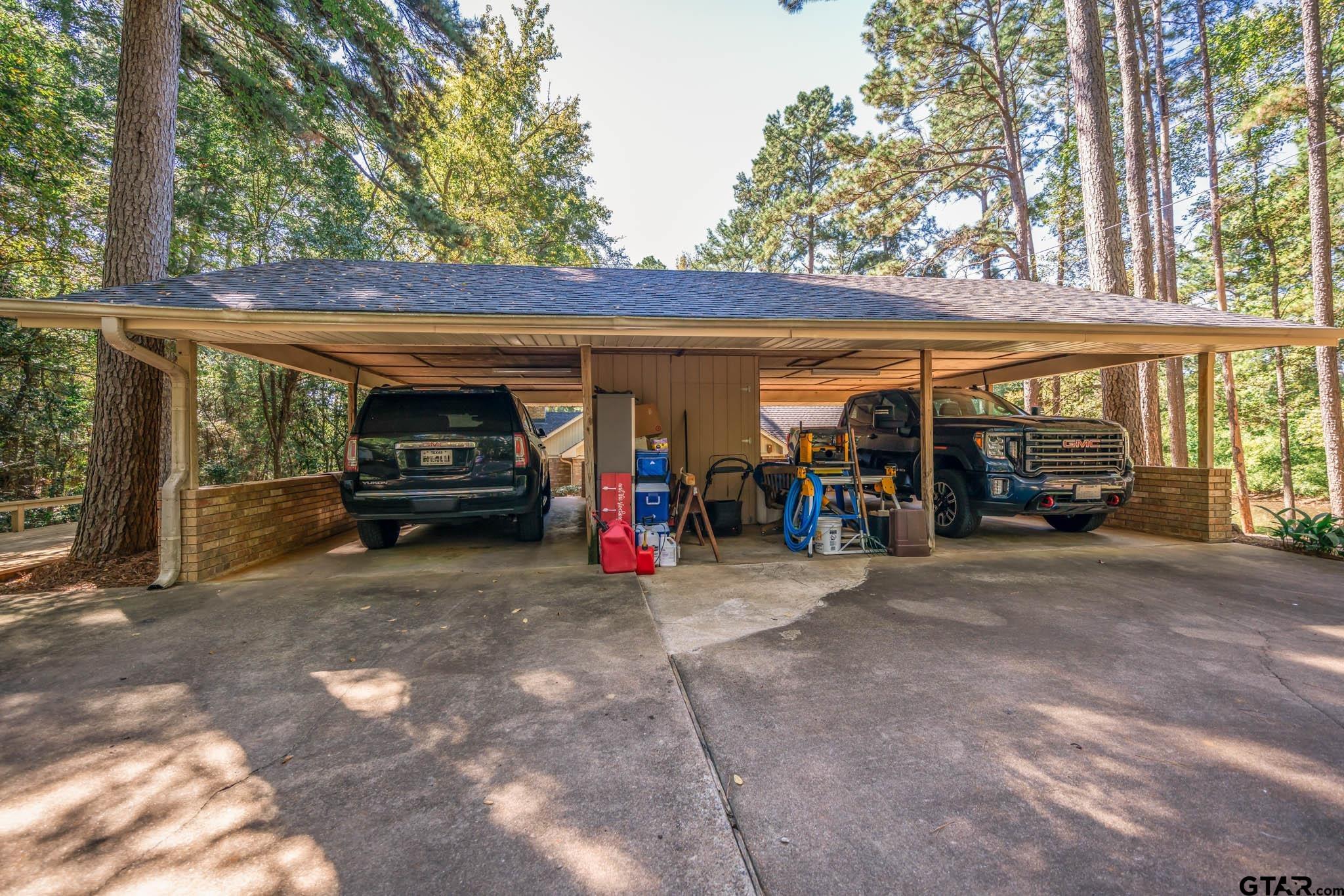 431 Gifford Street Rusk, TX 75785 - Photo 5 of 48 a view of a car parking garage