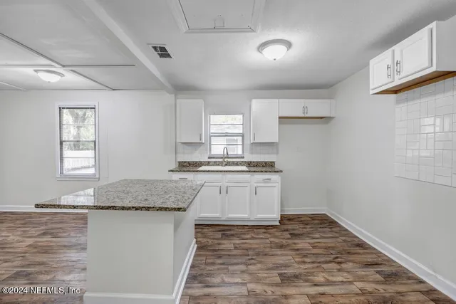 $1,475 | 5905 Diamond Street, Jacksonville, FL 32208