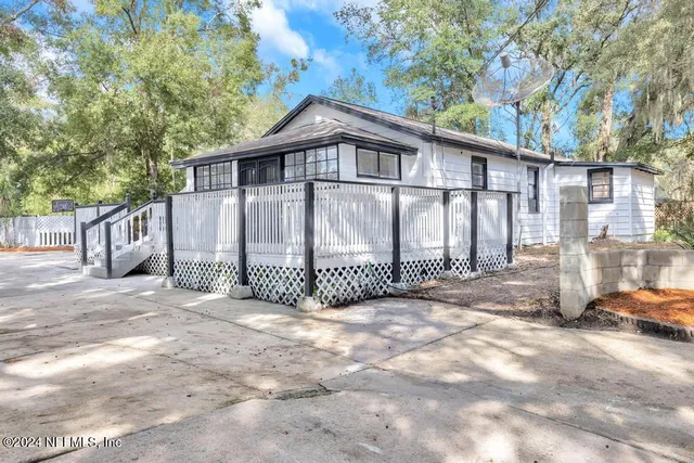 $1,475 | 5905 Diamond Street, Jacksonville, FL 32208
