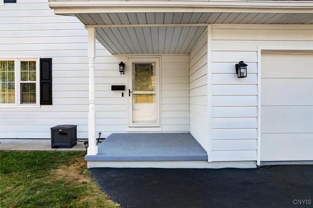 $450,000 | 54 Clintonview Boulevard, New Hartford, NY 13413