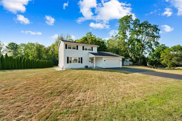 $450,000 | 54 Clintonview Boulevard, New Hartford, NY 13413