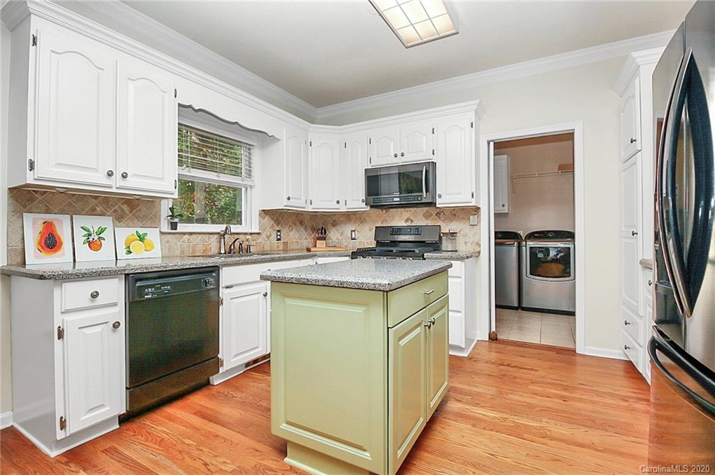 1735 Double Oaks Road Fort Mill, SC 29715 - Photo 15 of 39 Gallery Image 15