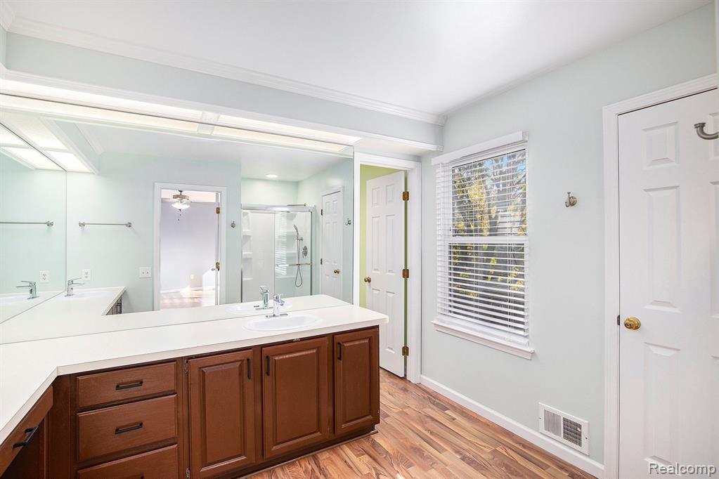 582 Whitney Drive Rochester Hills, MI 48307 - Photo 17 of 29