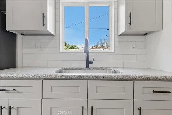 $699,000 | 3101 West 60th Street, Los Angeles, CA 90043
