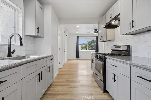 $699,000 | 3101 West 60th Street, Los Angeles, CA 90043