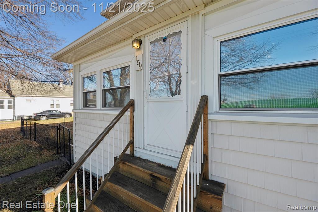 159 Dwight Street River Rouge, MI 48218 - Photo 5 of 48