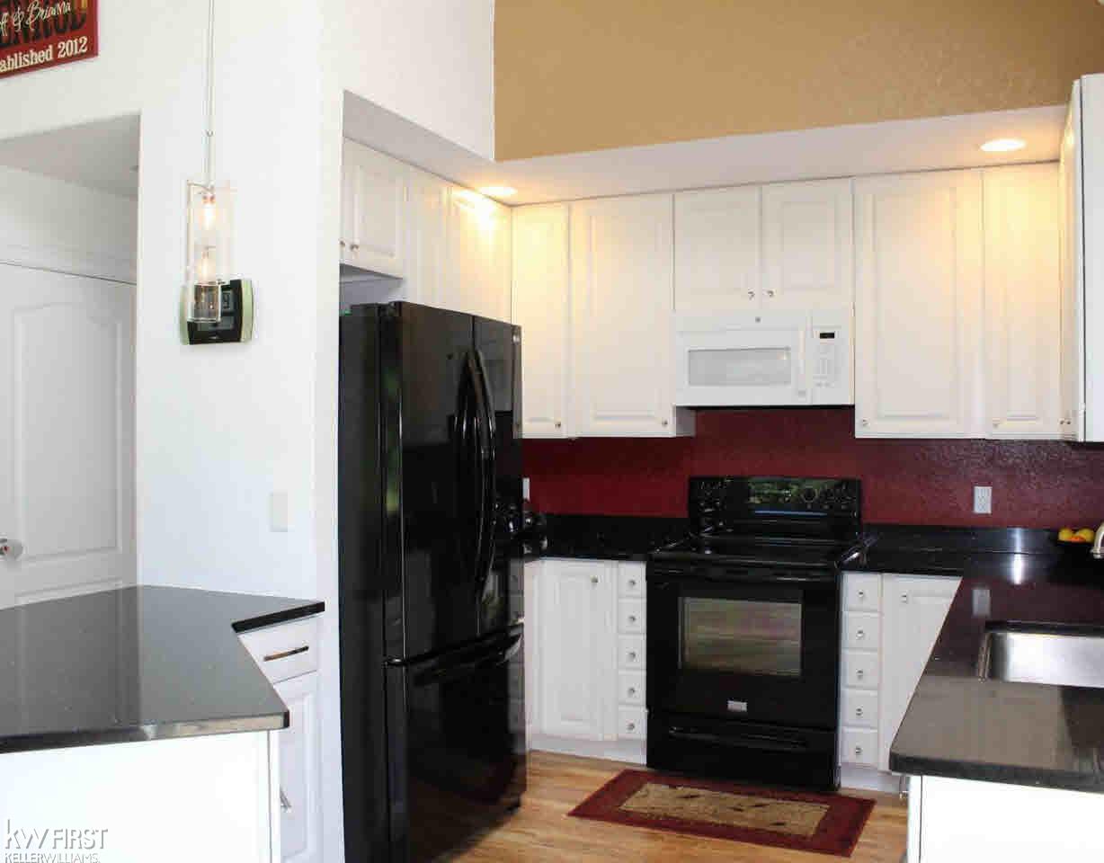 1002 East Vienna Road Clio, MI 48420 - Photo 26 of 62 21351688-25.JPG
