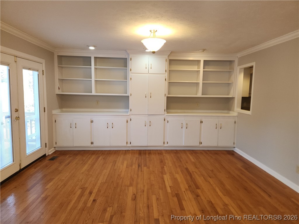 2814 Millbrook Road Fayetteville, NC 28303 - Photo 8 of 24 Den with built-ins