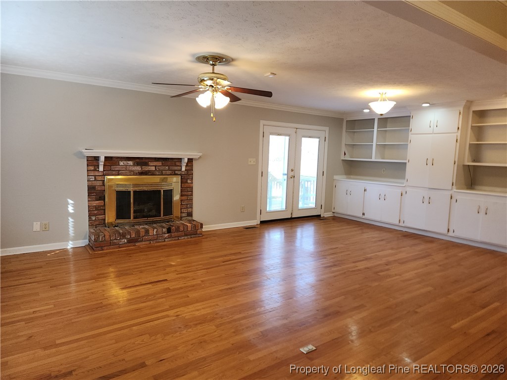 2814 Millbrook Road Fayetteville, NC 28303 - Photo 9 of 24 Large den with fireplace