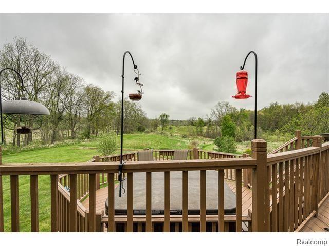 3306 West Sutton Road Lapeer, MI 48446 - Photo 12 of 32 12.jpg
