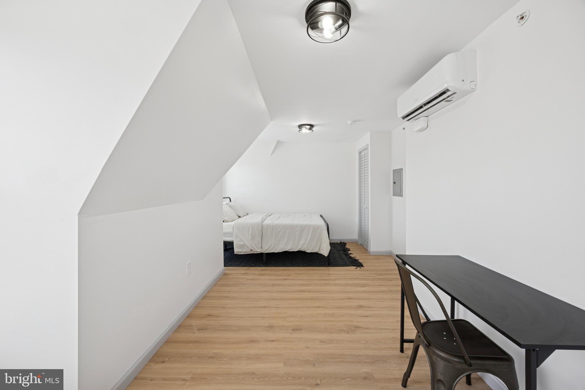 9 West Hinckley Avenue Ridley Park, PA 19078 - Photo 6 of 20 BR-1 BR unit