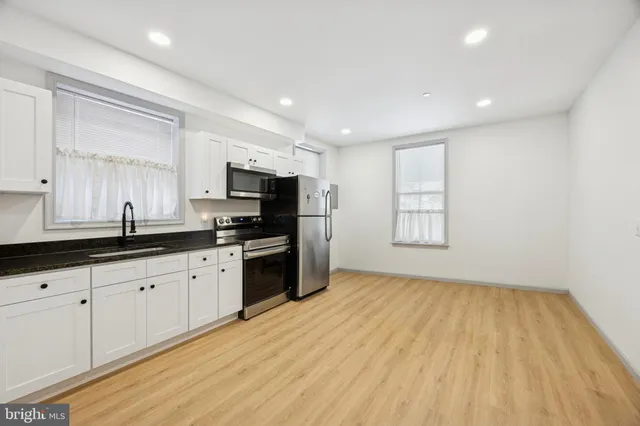 $580,000 | 9 West Hinckley Avenue, Ridley Park, PA 19078