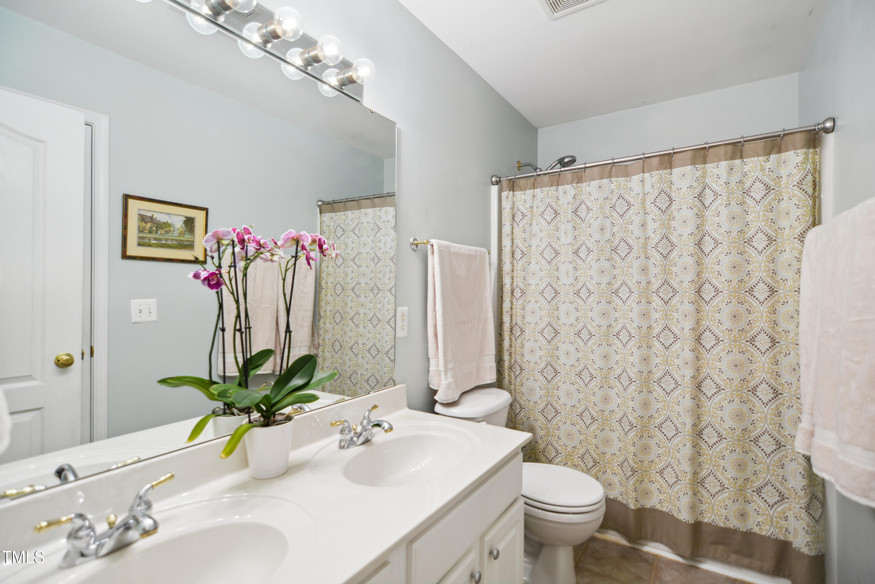7604 Derek Drive Raleigh, NC 27613 - Photo 27 of 33 027