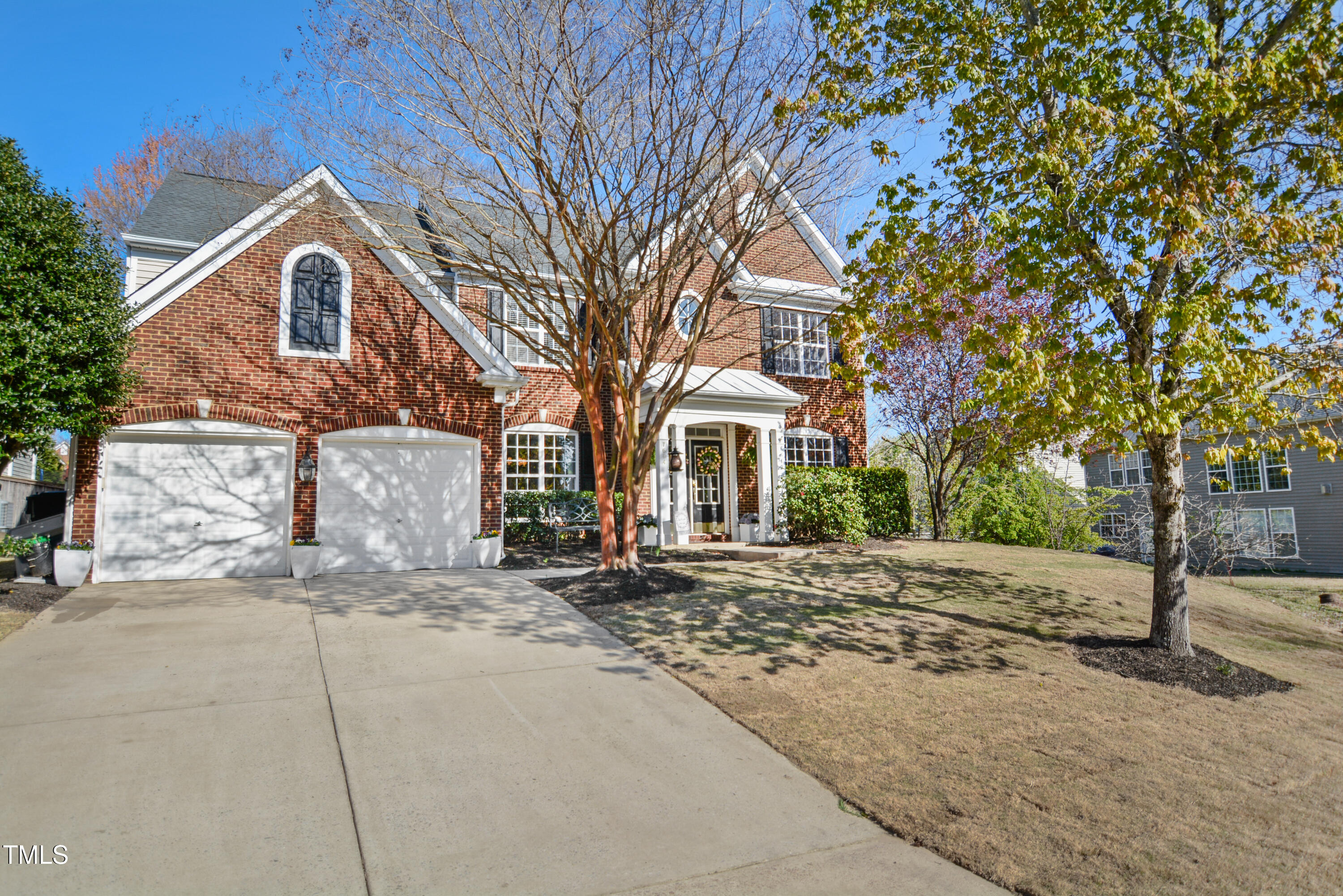 7604 Derek Drive Raleigh, NC 27613 - Photo 3 of 33 002