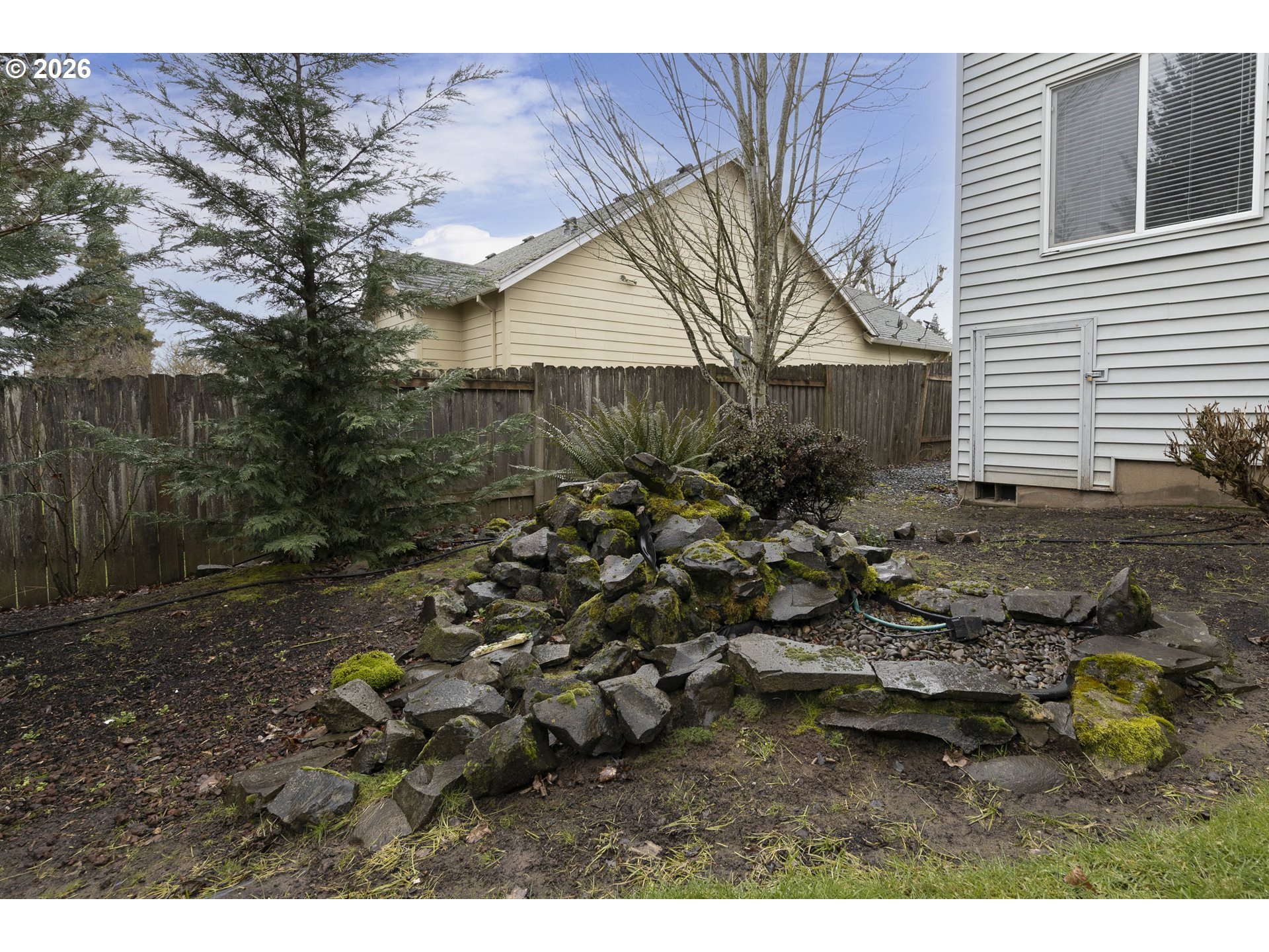 165 Northwest Peach Street Dundee, OR 97115 - Photo 33 of 35 a view of a backyard