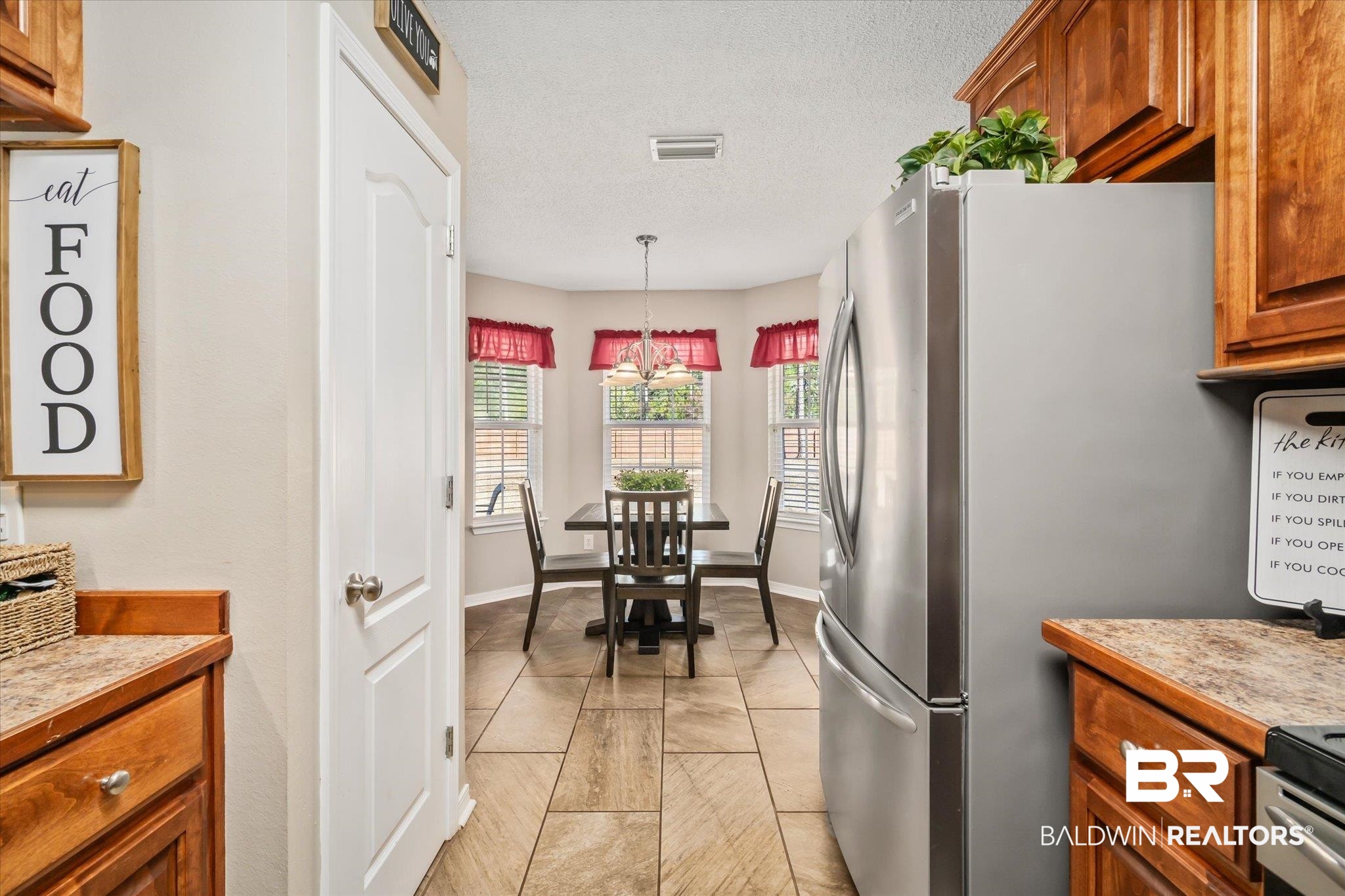 9890 Highland Avenue Theodore, AL 36582 - Photo 9 of 30