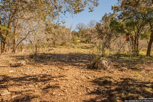 $399,000 | 195 Canyon Road, Vanderpool, TX 78885