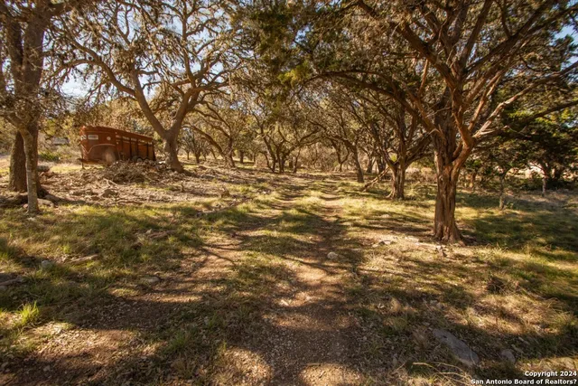 $399,000 | 195 Canyon Road, Vanderpool, TX 78885