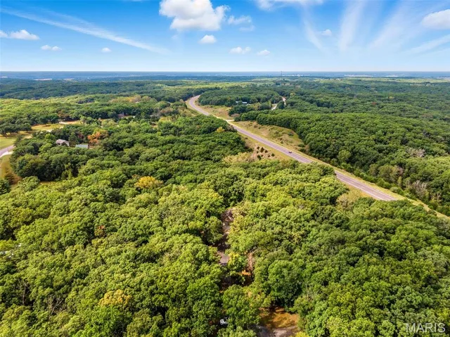 $405,000 | 19074 Whispering Woods, Kirksville, MO 63501