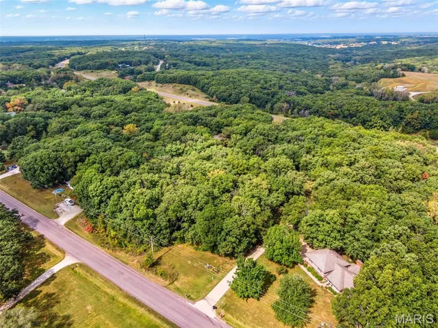 $405,000 | 19074 Whispering Woods, Kirksville, MO 63501