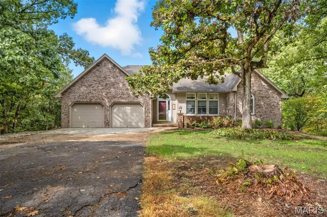 $405,000 | 19074 Whispering Woods, Kirksville, MO 63501