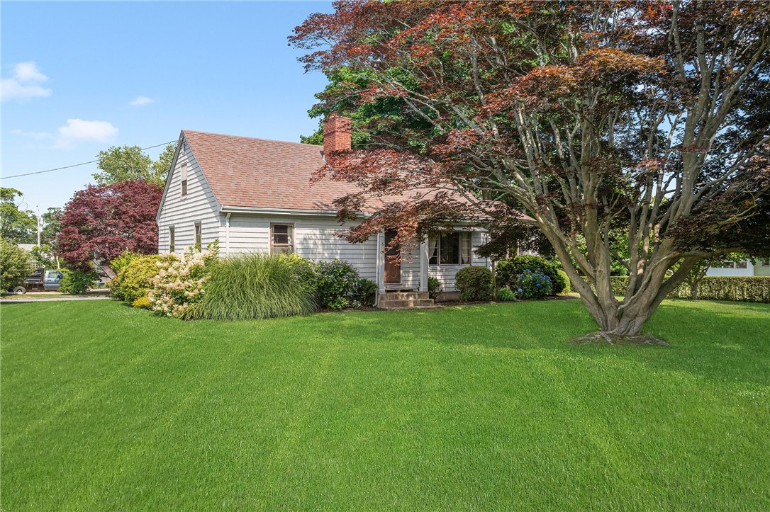 6 Indian Road Little Compton, RI 02837 - Photo 3 of 39