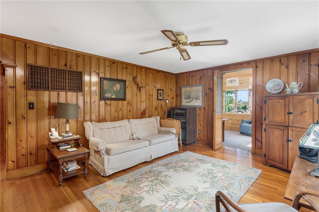 6 Indian Road Little Compton, RI 02837 - Photo 5 of 39