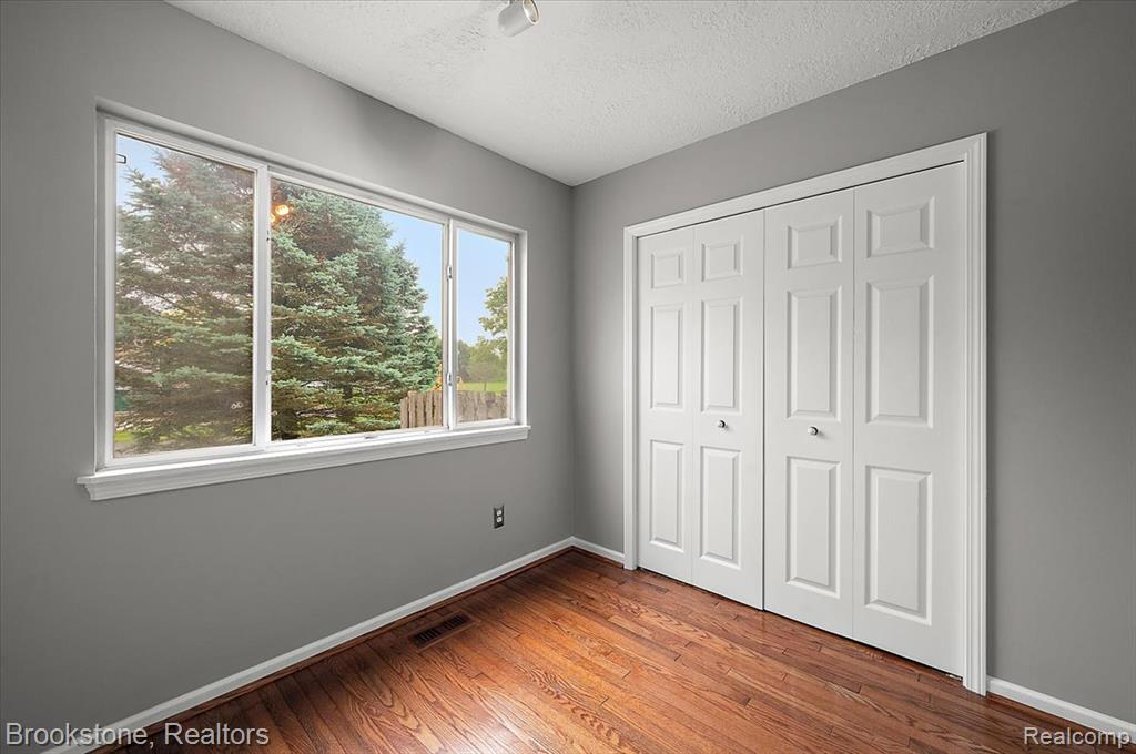 10033 Andersonville Road Clarkston, MI 48346 - Photo 42 of 67 Gallery Image 42
