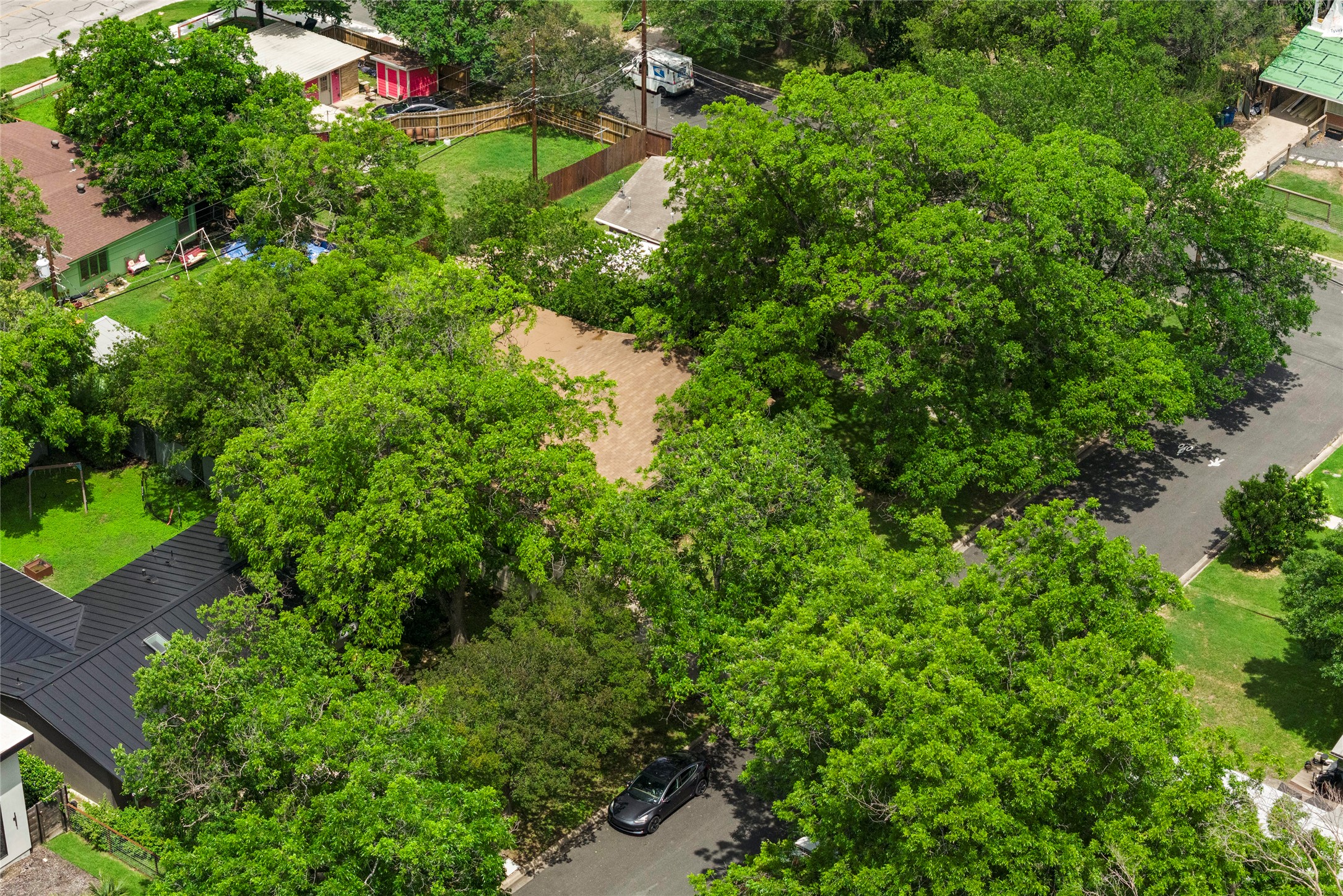 1102 Southwood Road Austin, TX 78704 - Photo 15 of 22