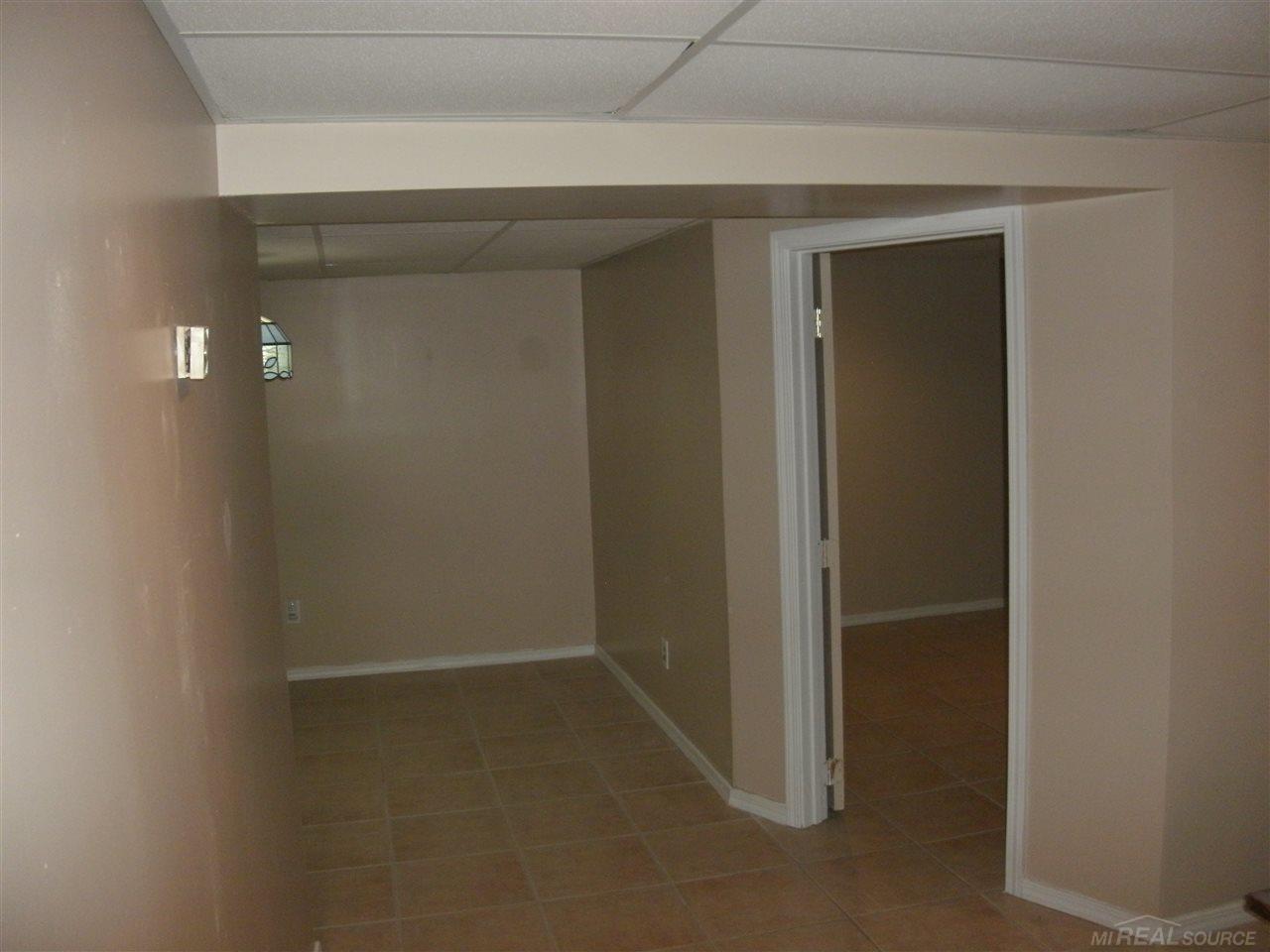 5934 Sutton Road Dryden, MI 48428 - Photo 17 of 24 31381293-18.JPG