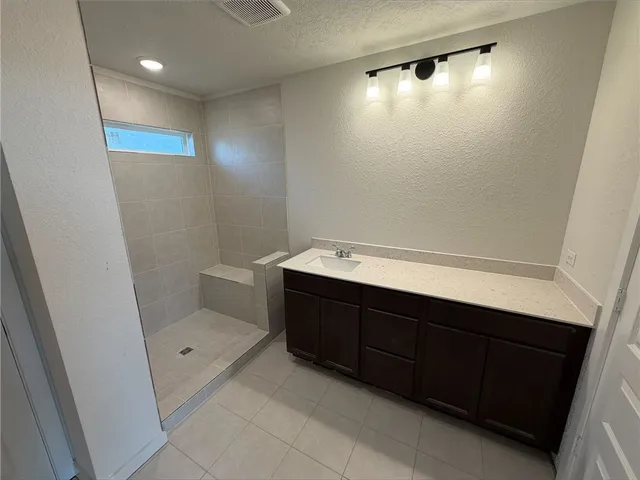 $291,800 | 317 Harvest Lk Drive, Snook, TX 77879