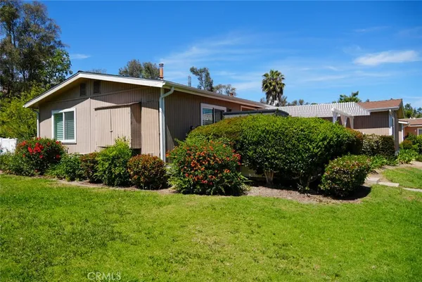 $3,100 | 25855 Via Lomas, Unit 225, Laguna Hills, CA 92653