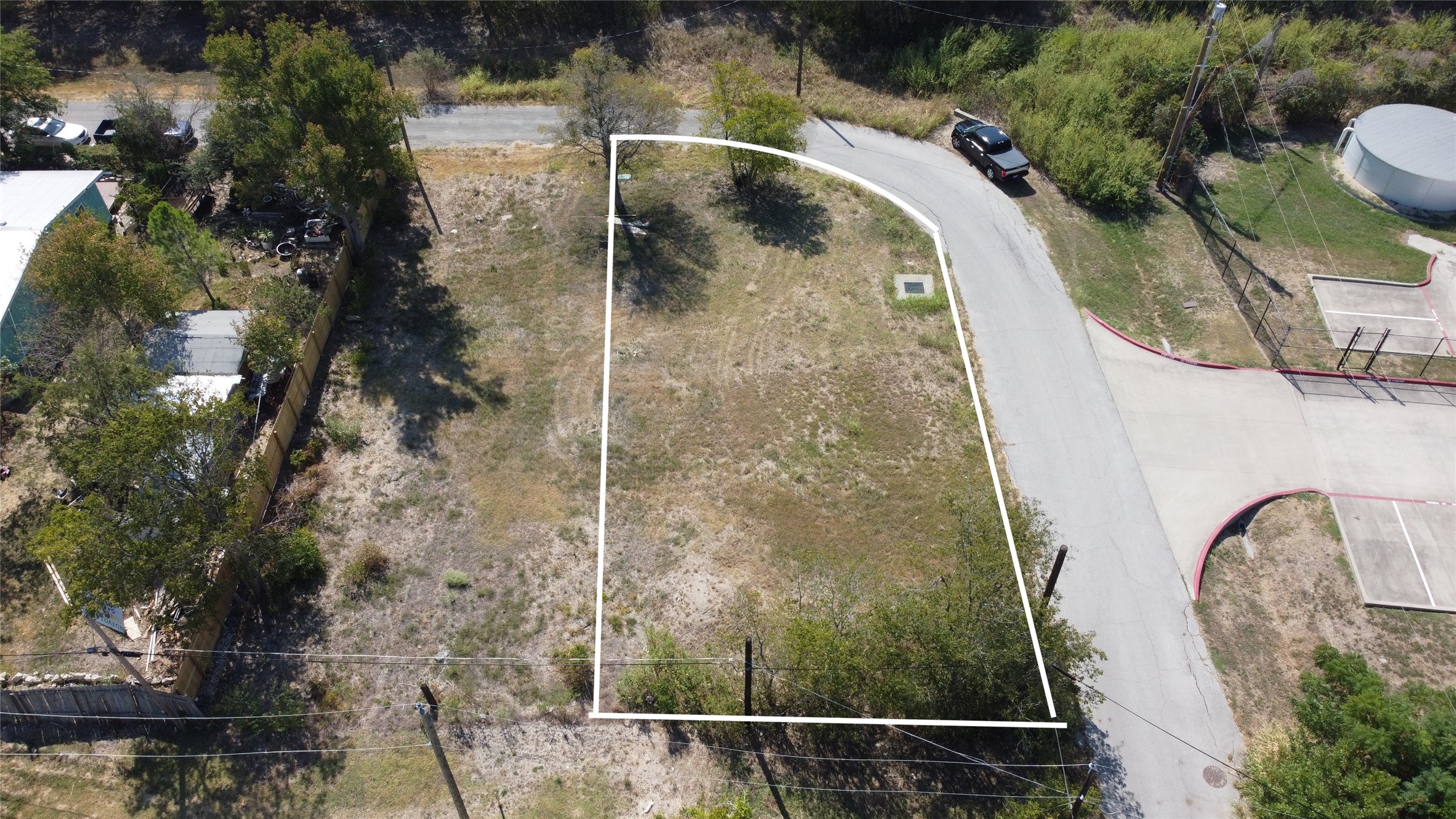1018 West 1st Street Taylor, TX 76574 - Photo 7 of 17 an aerial view of a house having outdoor space