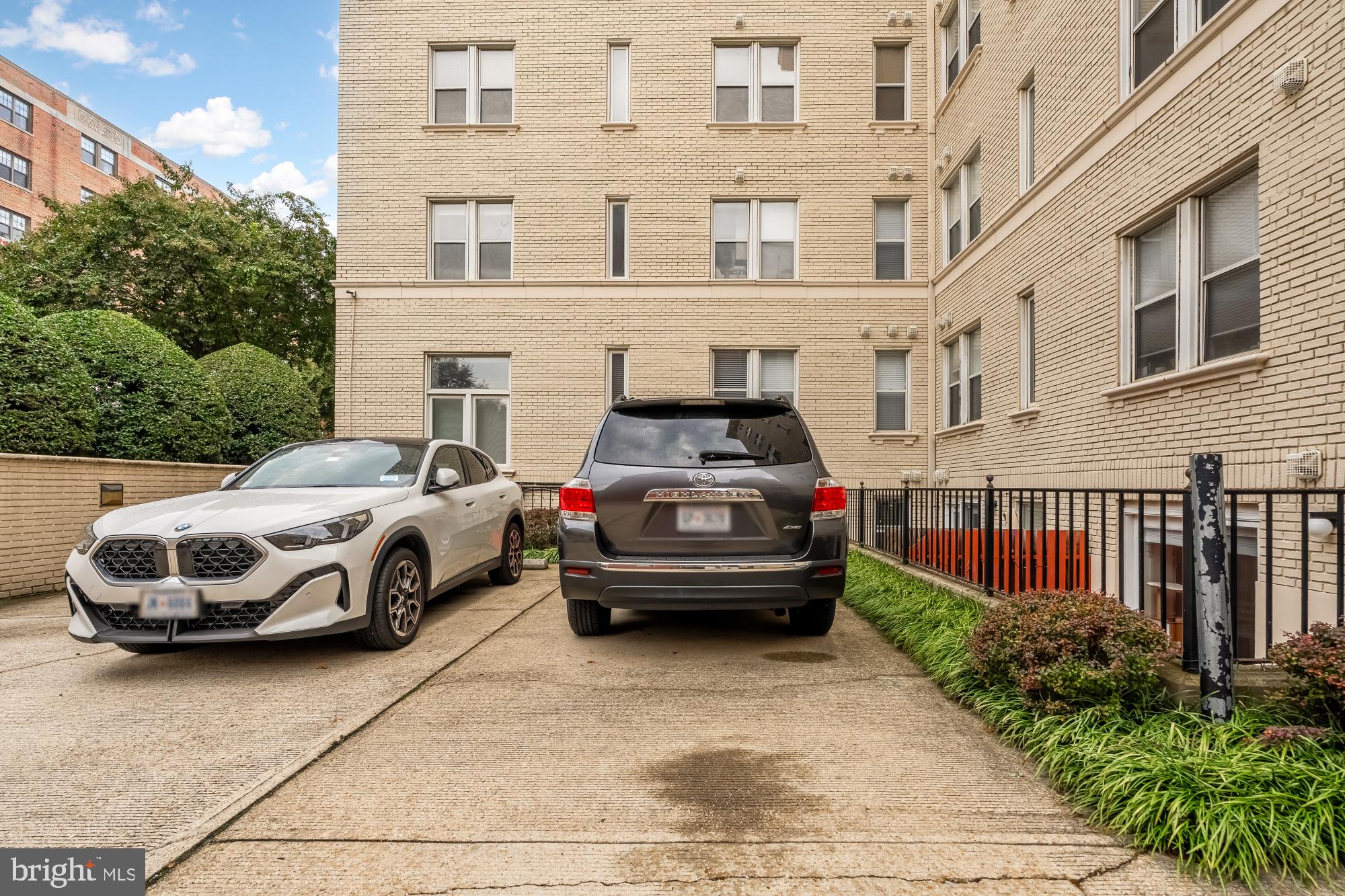 1619 R Street Northwest, Unit 606 Washington, DC 20009 - Photo 25 of 25 a car parked in front of a white building
