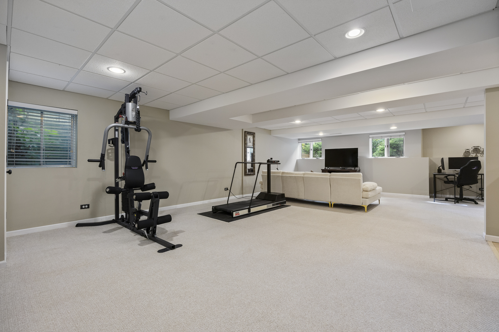 2177 Red Maple Lane Aurora, IL 60502 - Photo 27 of 40 a view of a room with gym equipment and a window
