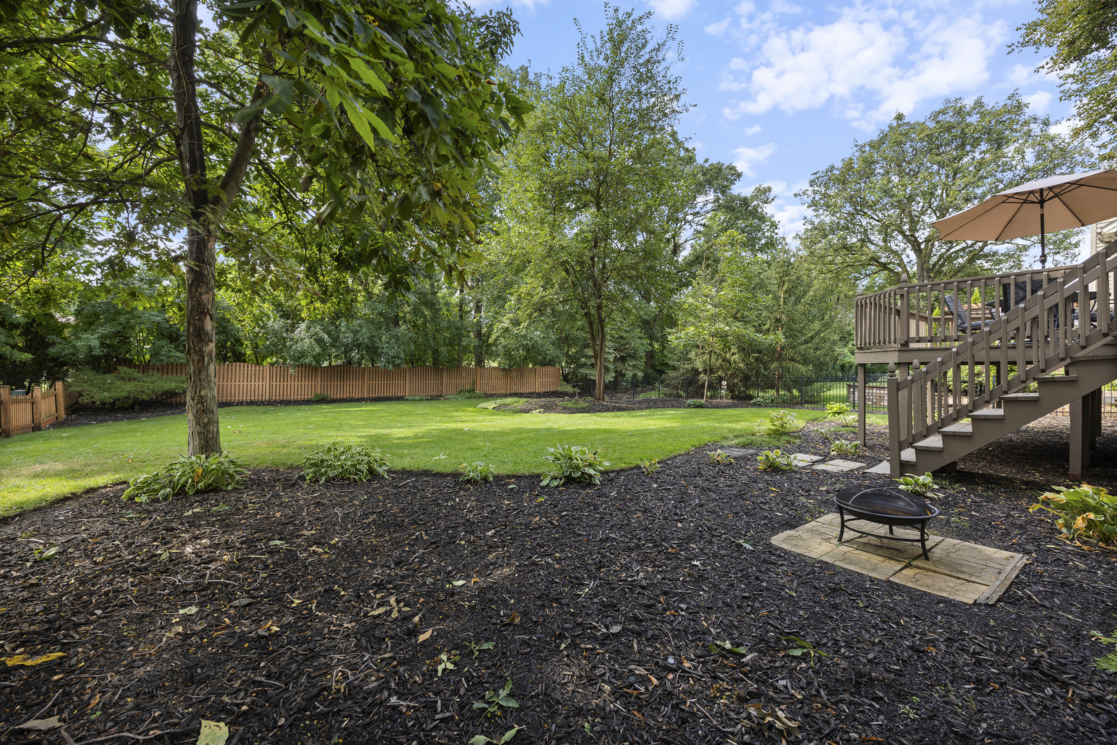 2177 Red Maple Lane Aurora, IL 60502 - Photo 32 of 40 a view of a backyard with green space