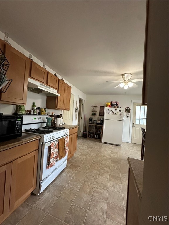 96 North Fulton Street Auburn, NY 13021 - Photo 4 of 22