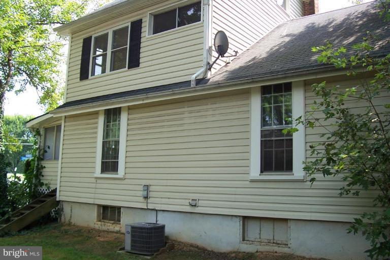 1258 Spring Hill Road McLean, VA 22102 - Photo 12 of 14 Exterior #4
