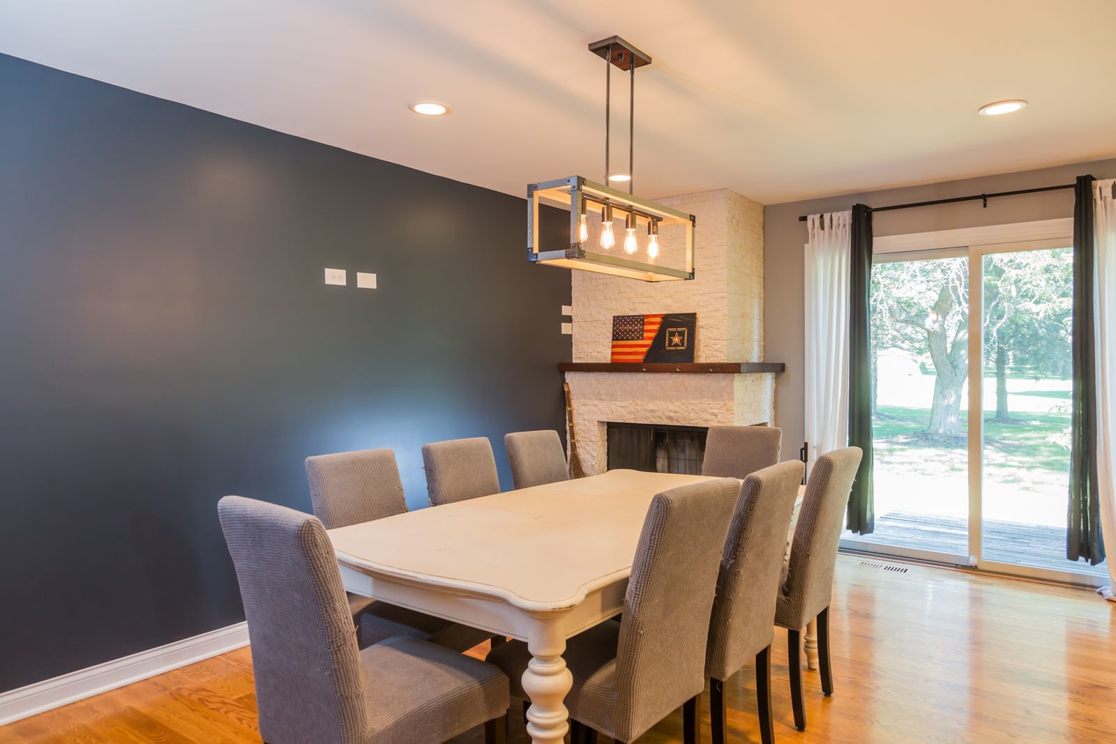 38W530 Hopps Road Elgin, IL 60124 - Photo 9 of 21 Gallery Image 9